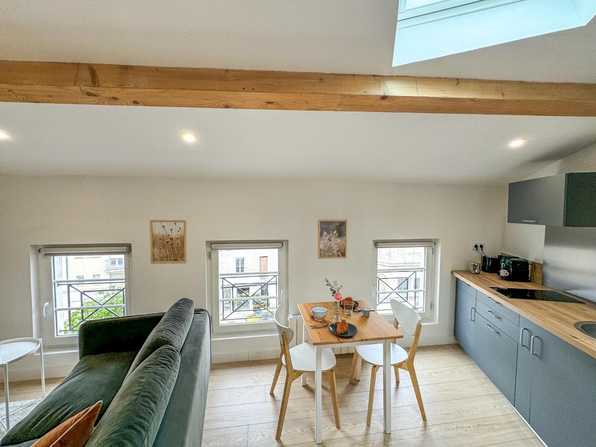 Cozy Niort Apartment Exterior photo